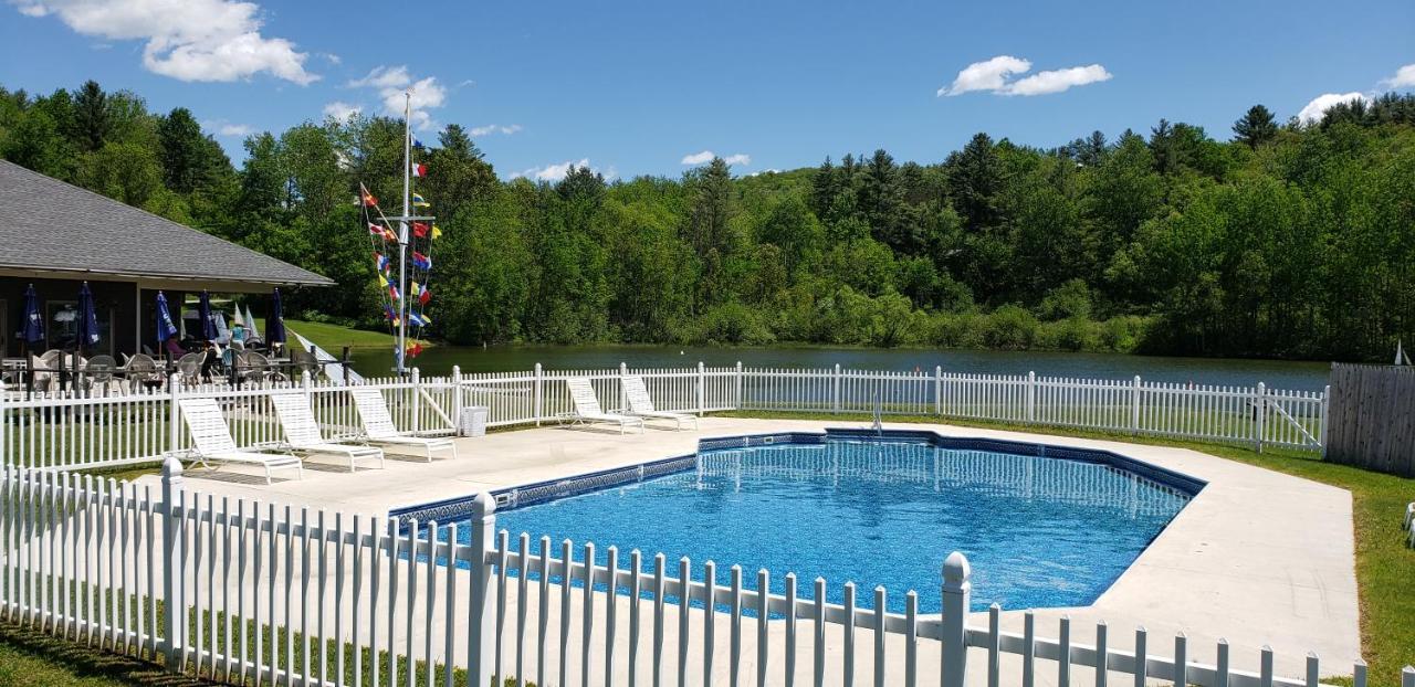 Commodores Inn Stowe Εξωτερικό φωτογραφία